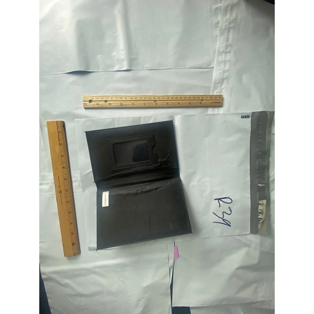N/A type wallet